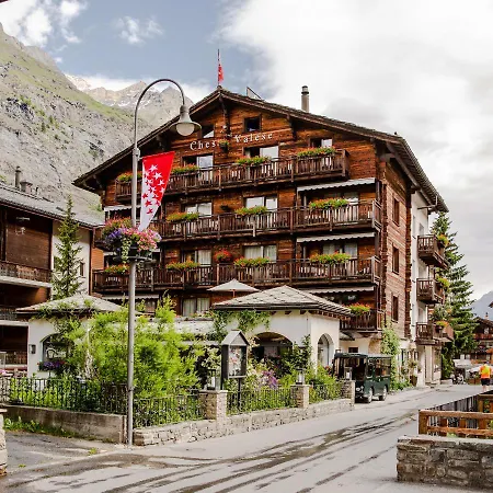 Chesa Valese Hotel